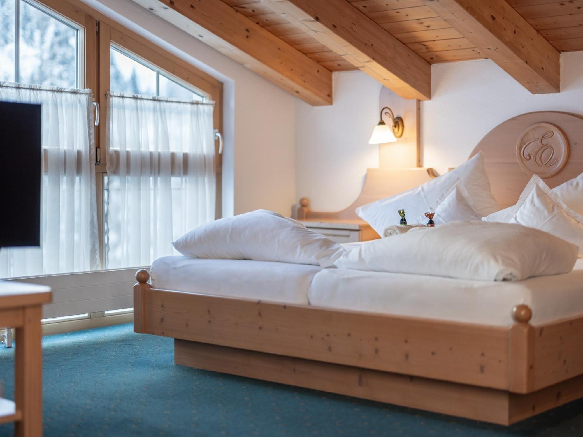 Hotel Garni Europa Sankt Anton am Arlberg Bagian luar foto