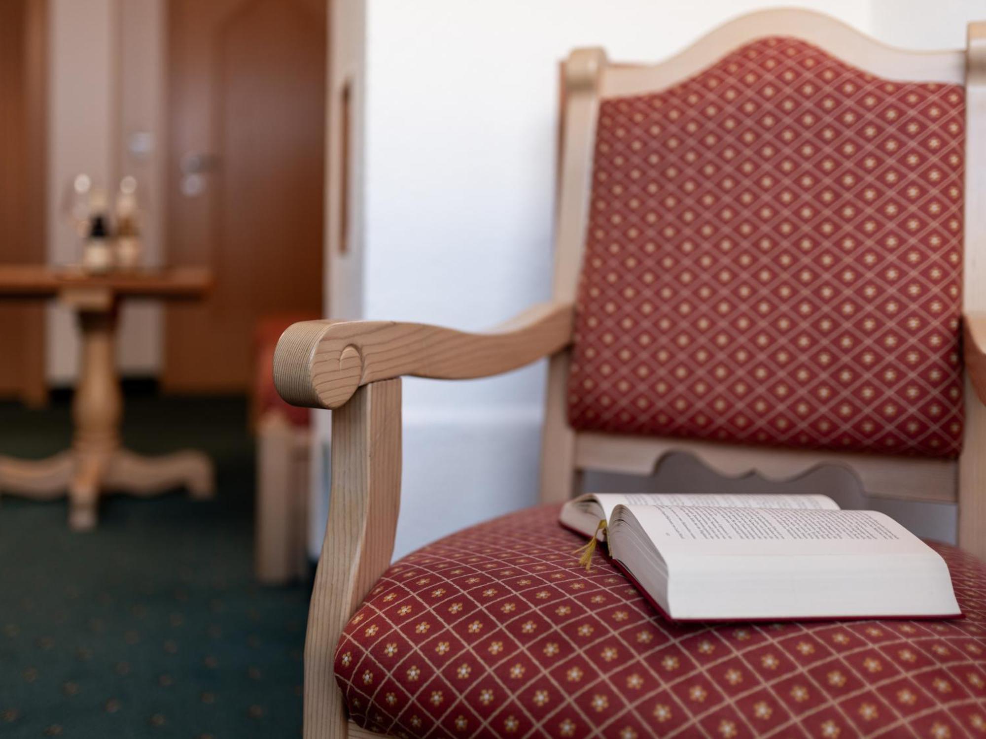 Hotel Garni Europa Sankt Anton am Arlberg Bagian luar foto
